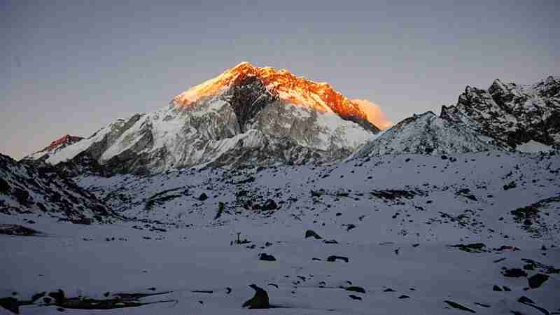 View on the way to Everest Base Camp Trek, tags: sie - CC BY-SA