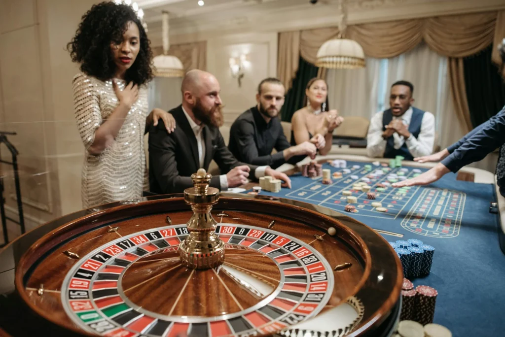 Mind Over Chance: Unveiling the Psychology of Risk Through the Eyes of Successful Gamblers